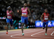 开云APP-美国田径选手轻松夺冠，创造神奇战绩