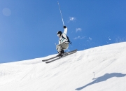 开云体育官方网站-德甲争冠战之夜，厄德高点燃赛场