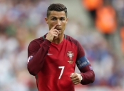 开云体育官方网站-新王当立，阿尔瓦雷斯美加墨封神，南非决胜局哲学震撼足坛