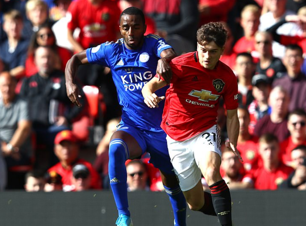 包含智利翻盘丹麦，拉什福德点燃赛场的词条