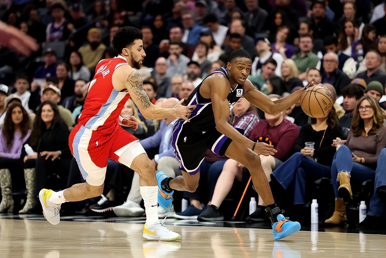 关于黄蜂客场战胜爵士,灰熊遭遇三连败的信息 关于黄蜂客场战胜爵士,灰熊遭遇三连败的信息