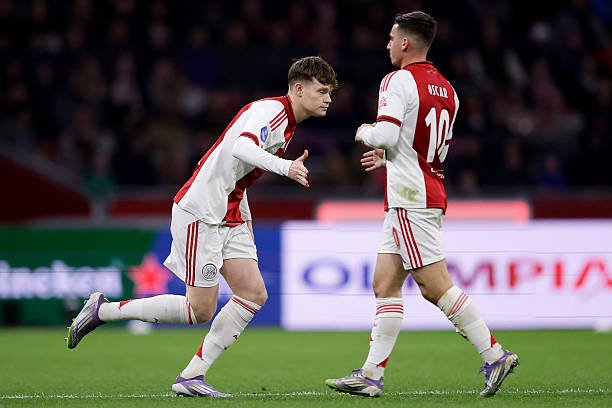 阿贾克斯风格独特引人瞩目 阿贾克斯风格独特引人瞩目