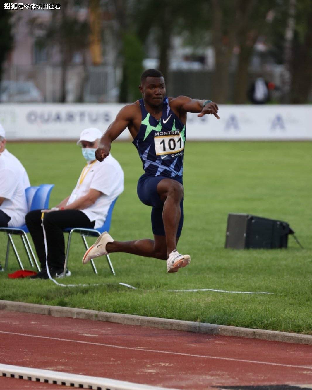 包含印尼队力克丹麦队，黄鸭组合状态火热的词条