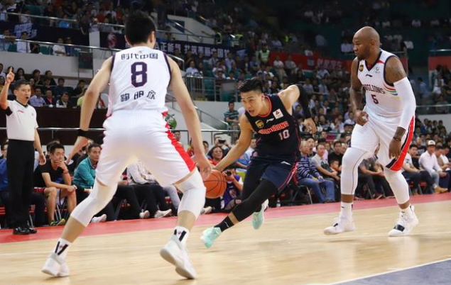 广东队夺得连胜，领跑积分榜