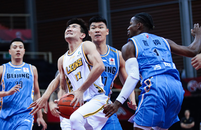 关于山东鲁能签下雷纳迪尼奥，复出一战送助攻的信息