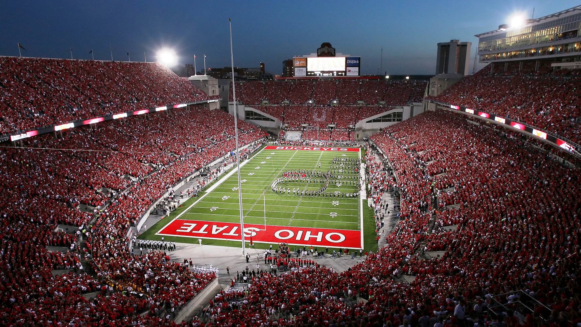 伦纳德攻防两端统治赛场，国王队横扫广东队展现绝对唯一性