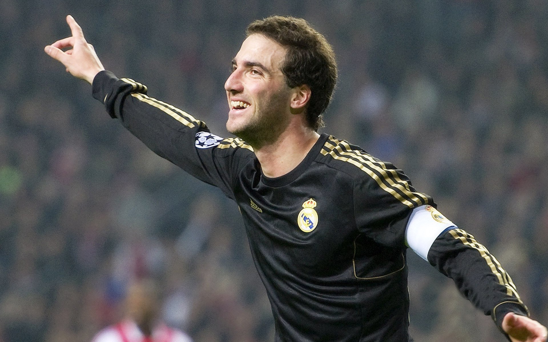 奥利维耶一锤定音！美国鏖战马竞，新星点燃跨洲赛场